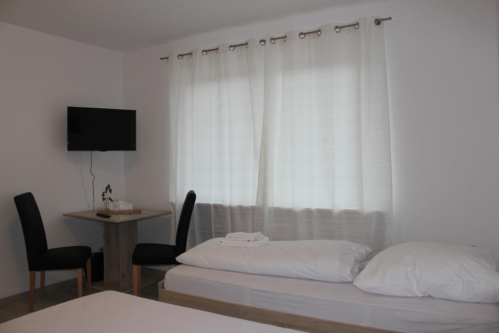 Boardinghouse Neu Wulmstorf Apartment Exterior foto